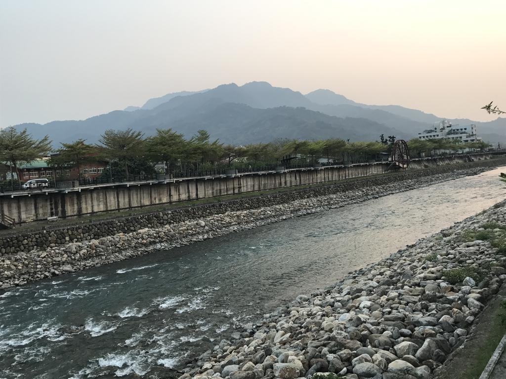 水里河堤咖啡民宿 Shuili Heti Coffee B&B Dış mekan fotoğraf
